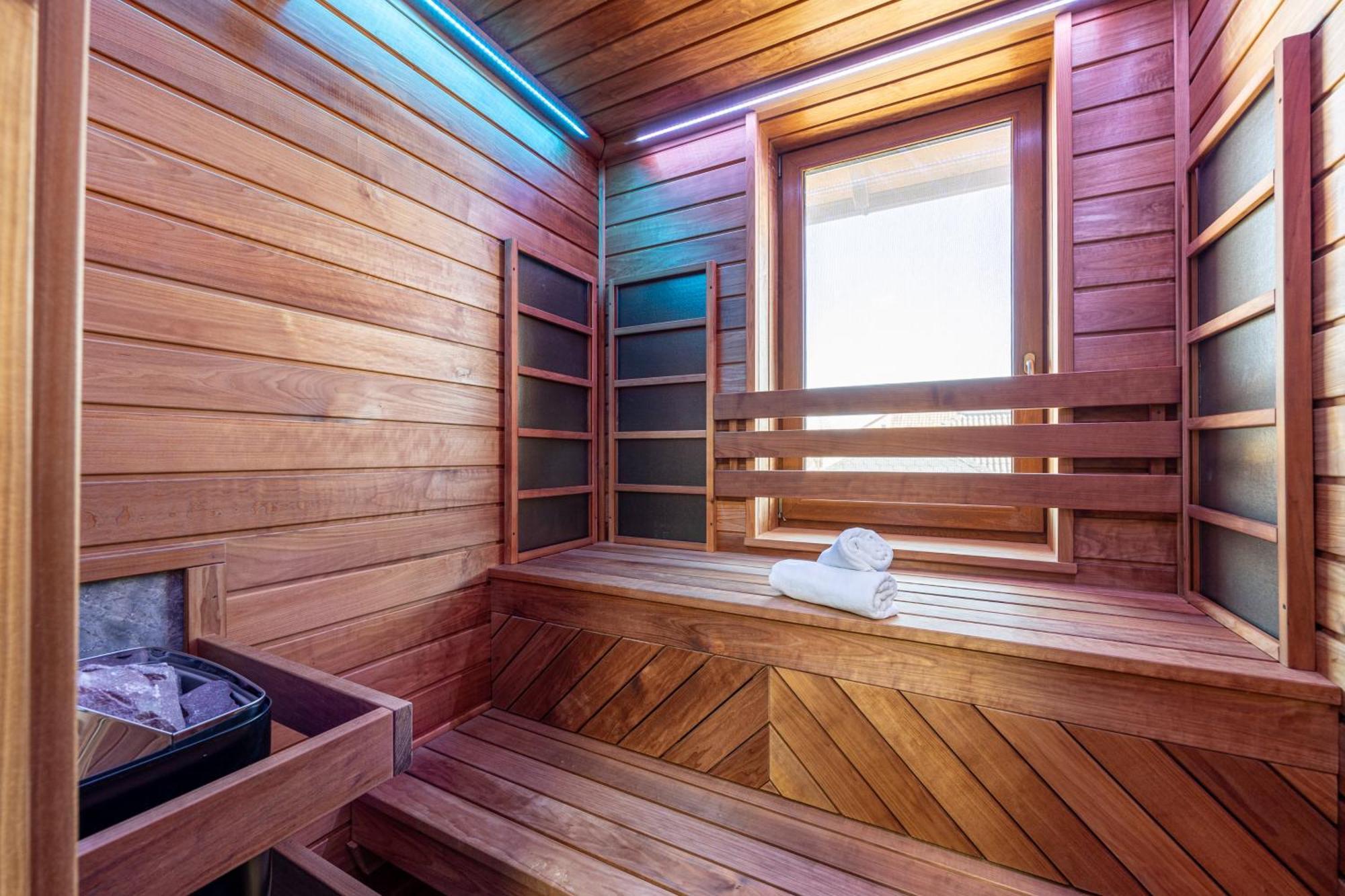 Voeroes Alom Panzio Bed & Breakfast Tiszakecske Luaran gambar