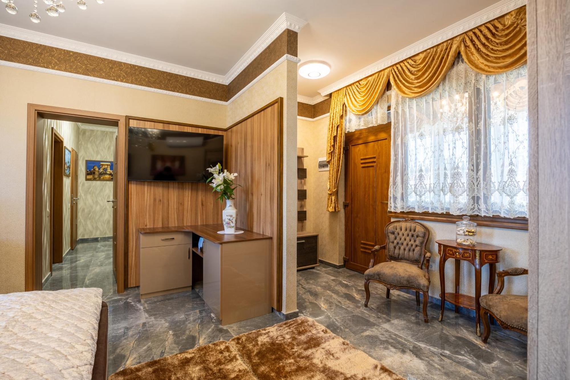 Voeroes Alom Panzio Bed & Breakfast Tiszakecske Luaran gambar
