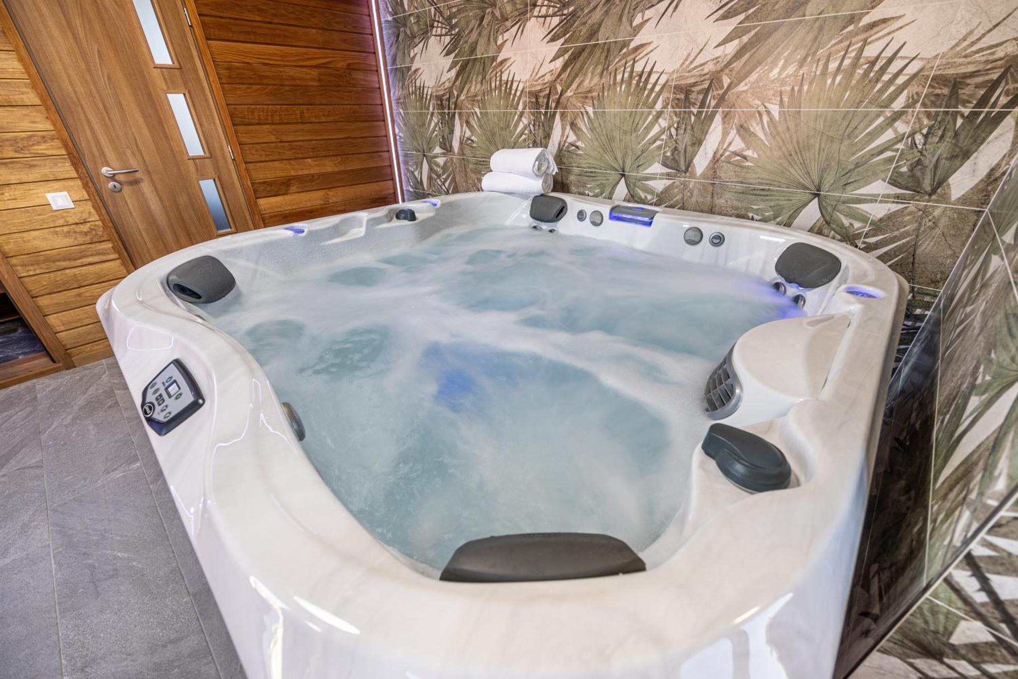 Voeroes Alom Panzio Bed & Breakfast Tiszakecske Luaran gambar